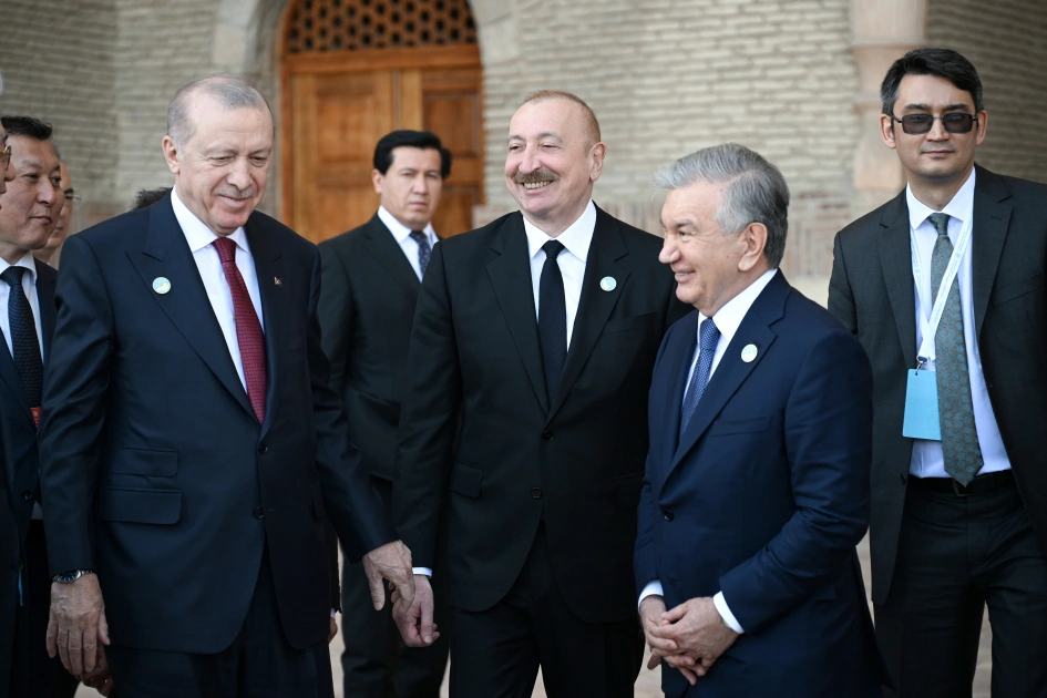President Ilham Aliyev and other participants of OTS informal summit tour cultural sites in Turkistan (PHOTO)