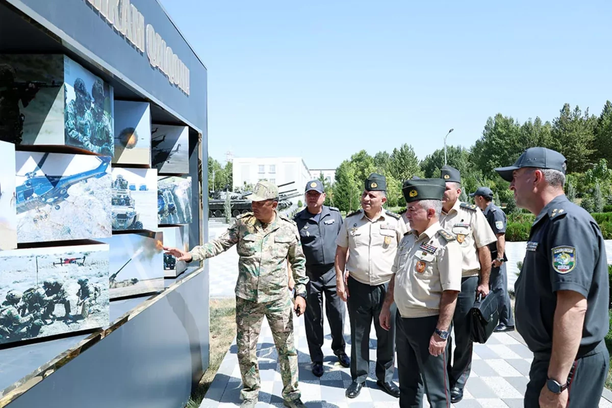 Azerbaijan, Uzbekistan deepen defence ties on ideological work in Tashkent PHOTO