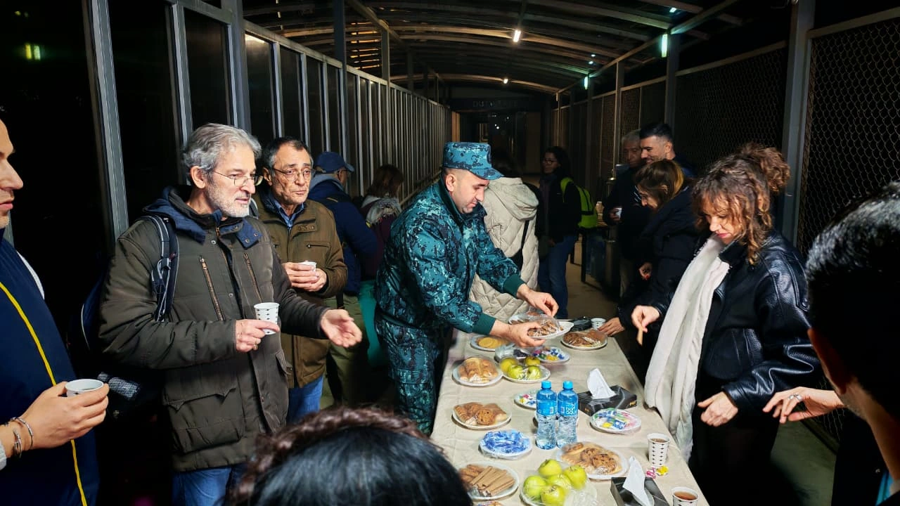 Azerbaijan sheds light on number of citizens evacuated from Iran (PHOTO)