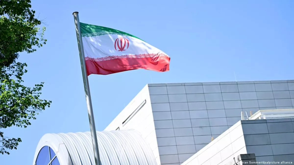 Two detained after tearing down Iranian flag at Berlin embassy