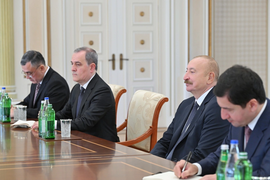President Ilham Aliyev receives Minister of Foreign Affairs of the Netherlands (PHOTO)