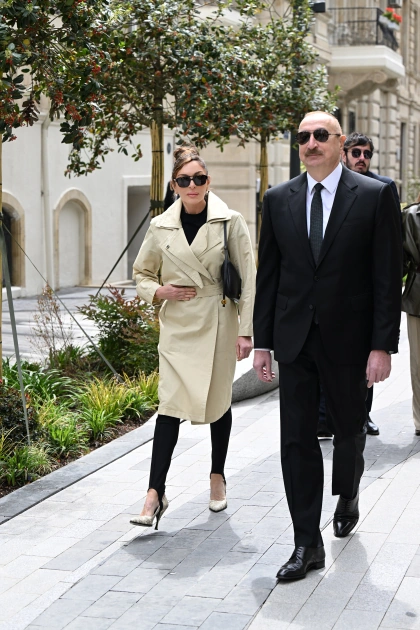 President Ilham Aliyev, First Lady Mehriban Aliyeva attend inauguration of Islam Safarli Street following reconstruction (PHOTO)