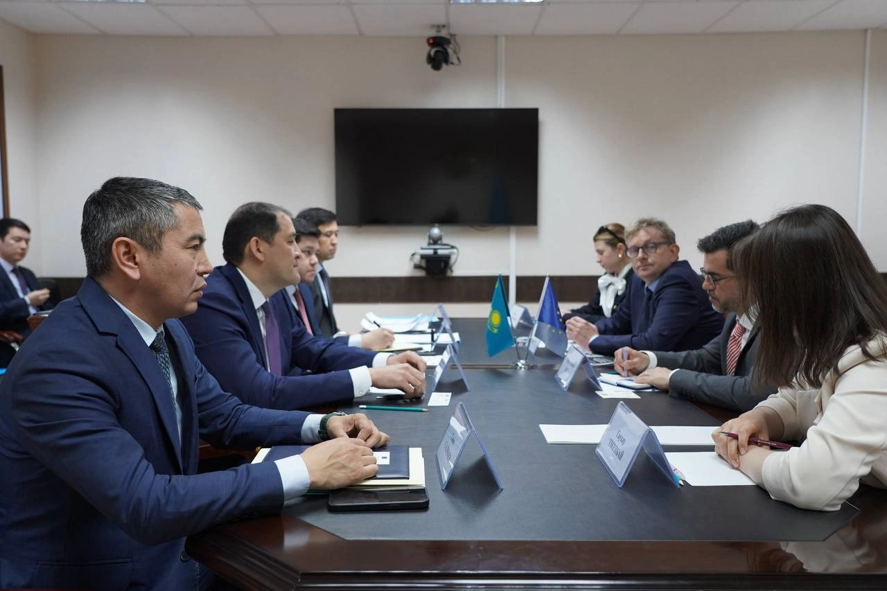 Kazakhstan and EU outline plans to scale up Middle Corridor cargo volumes and digitalization