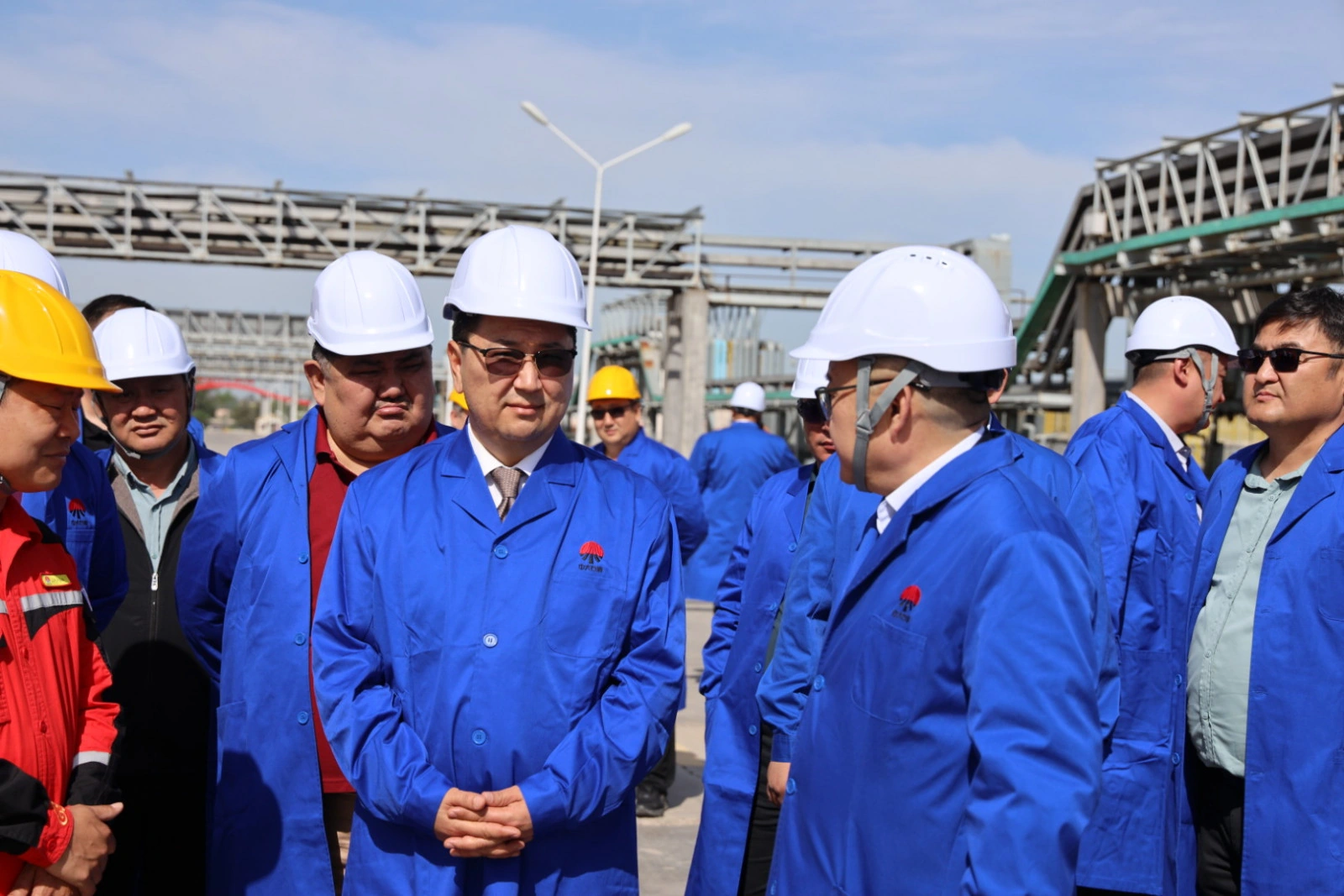 Kyrgyzstan reviews modernization progress at Junda oil refinery