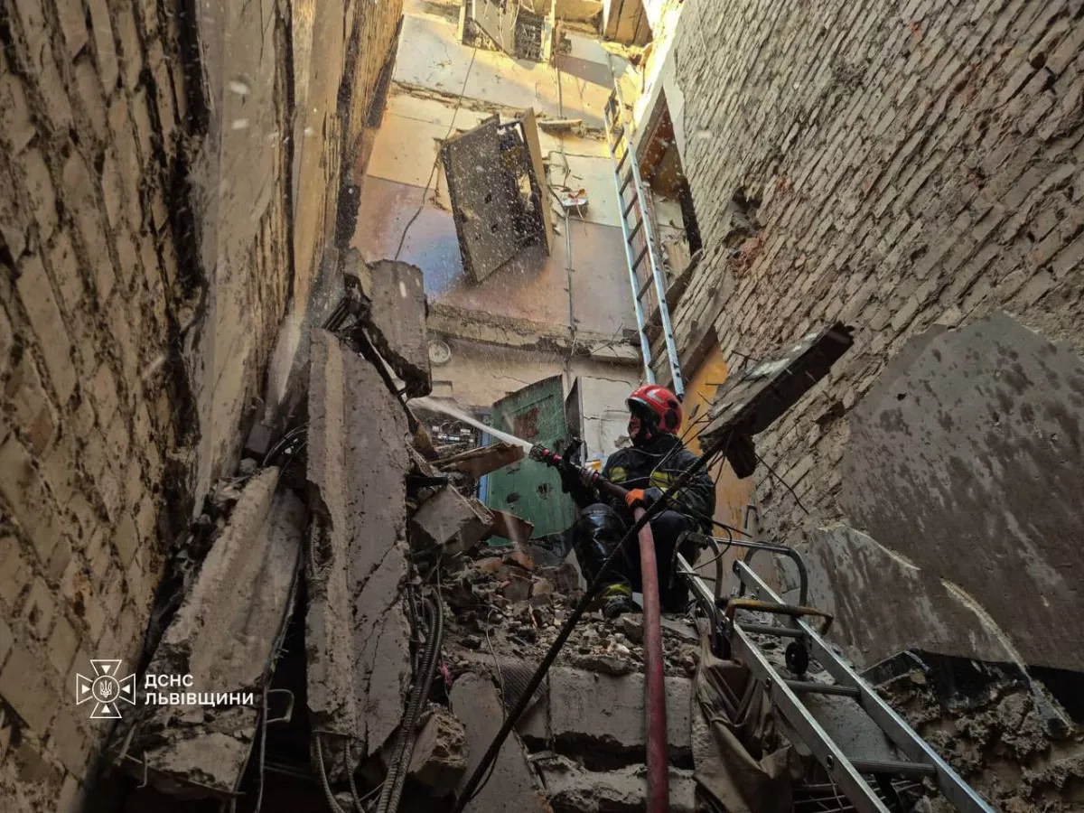 Russian overnight strikes across Ukraine kill at least 13, injure dozens PHOTO / VIDEO
