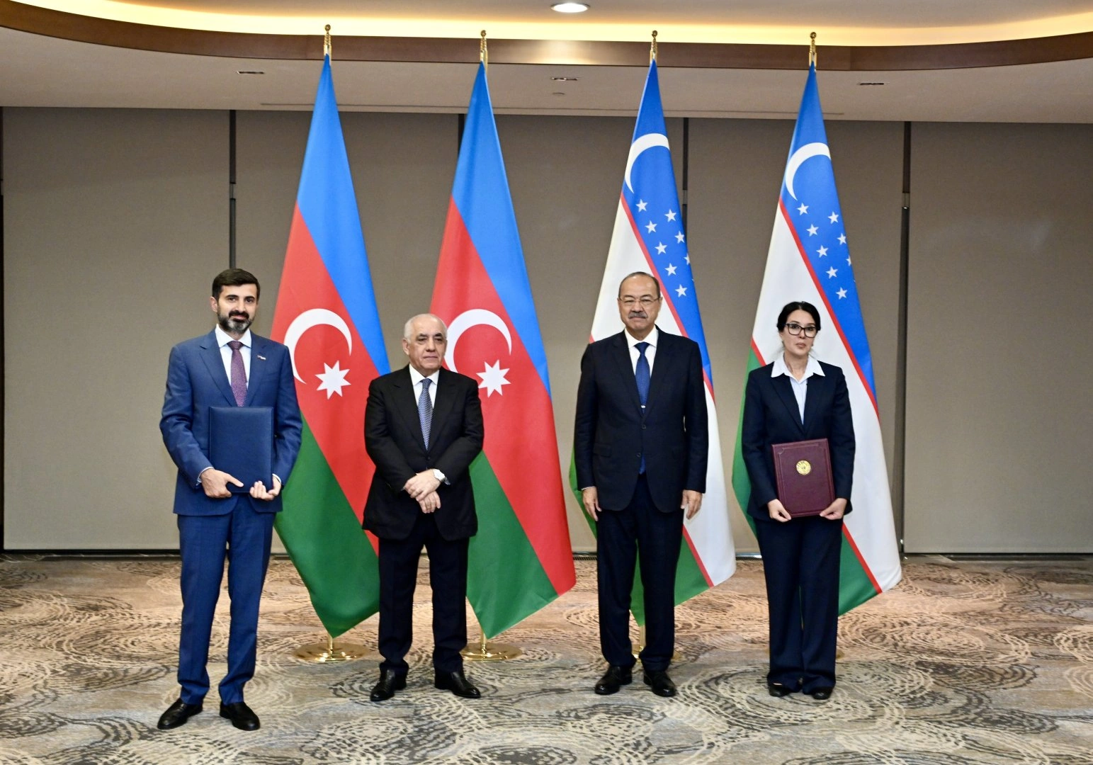 Azerbaijan and Uzbekistan sign bilateral documents in Tashkent (PHOTO)