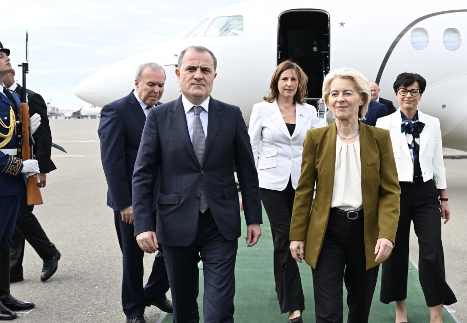 President of European Commission arrives in Azerbaijan on working visit (PHOTO)