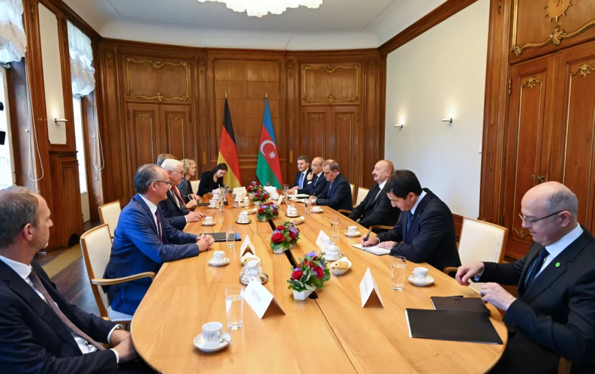 Azerbaijani and German presidents hold expanded meeting in Berlin PHOTO