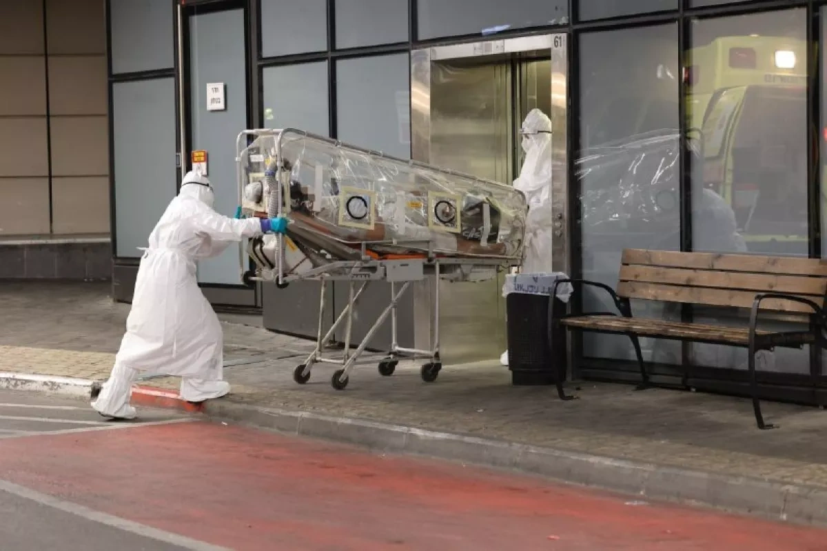 Israel places patient in isolation over suspected Ebola infection