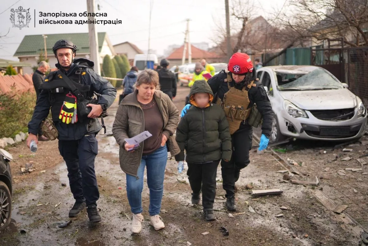 Homes damaged and residents wounded in Russian attack on Zaporizhzhia photo / video