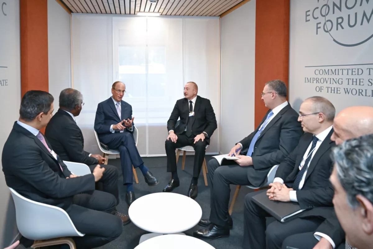 Azerbaijan, BlackRock sign MoU envisaging up to $1.5bn in infrastructure investments PHOTO