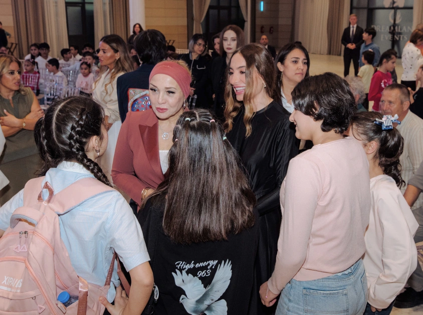 Leyla Aliyeva and Arzu Aliyeva attend concert presented as part of “Aria of Heaven” project (PHOTO)
