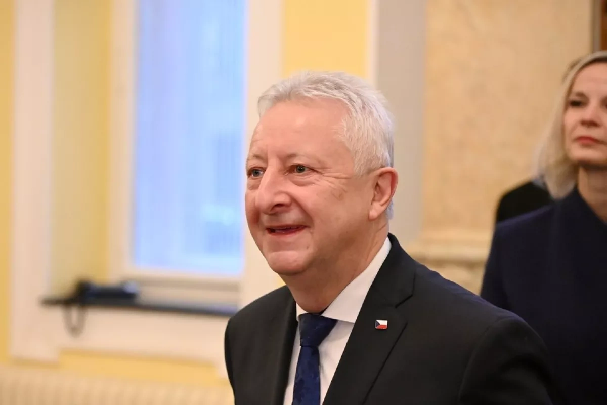 New Czech defence chief turns down Ukraine trip as political signals change