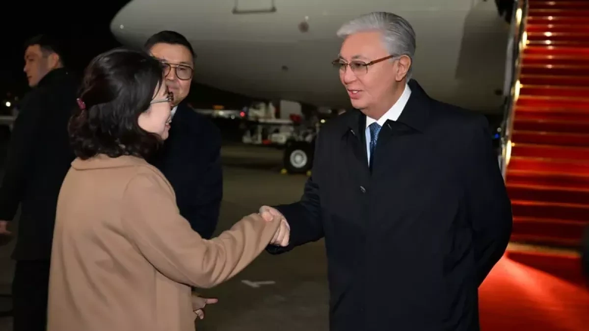 Kazakh president embarks on official visit to Japan PHOTO