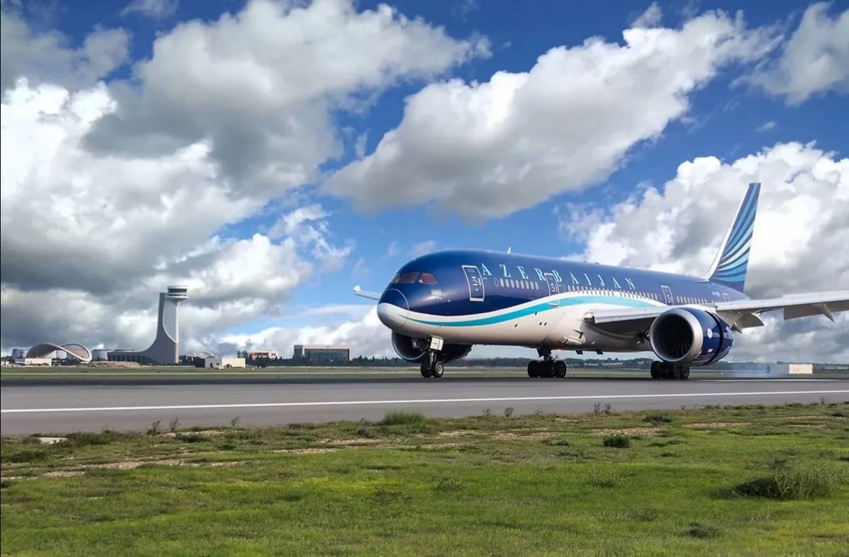 Azerbaijan Airlines to resume direct flights to Jeddah PHOTO