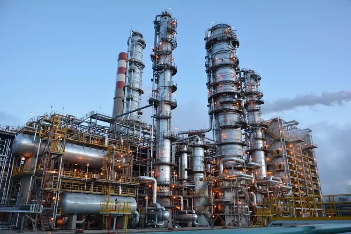 Fire at Kazakhstan’s Atyrau refinery fully extinguished VIDEO / UPDATED