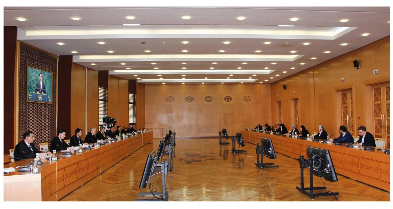 Turkmenistan, Iran review economic cooperation at intergovernmental meeting