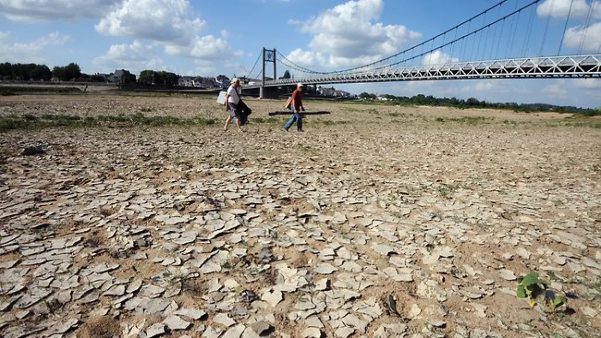 France facing unprecedented drought crisis, minister of ecology says