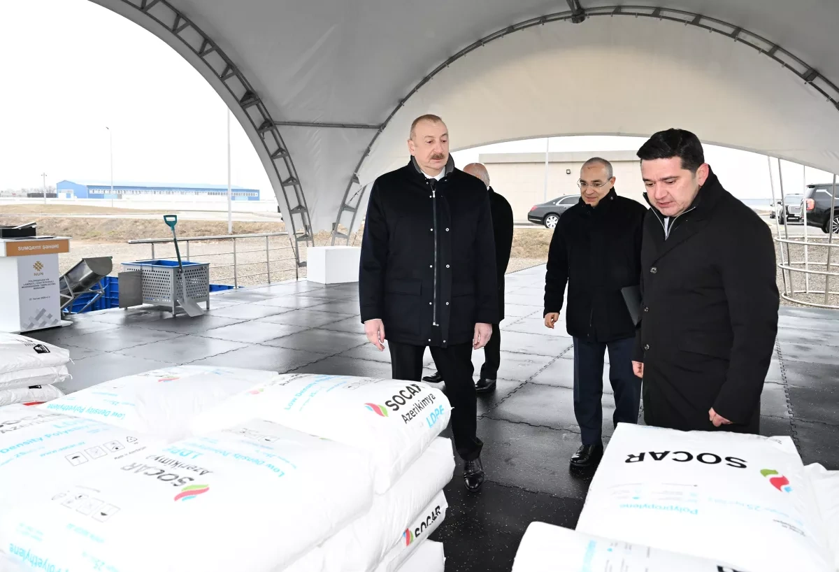 Azerbaijani president lays foundation stone for polypropylene, laminated bag plant Photo