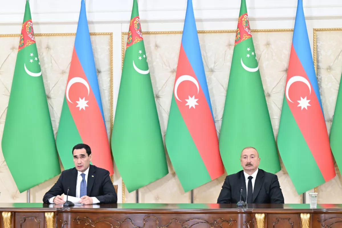 Azerbaijan, Turkmenistan leaders deliver press statements PHOTO