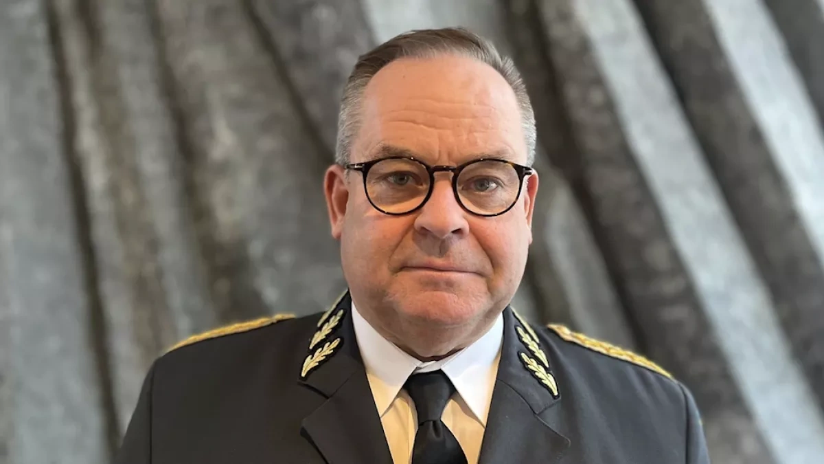 Sweden’s top general calls for Europe to develop its own nuclear deterrent