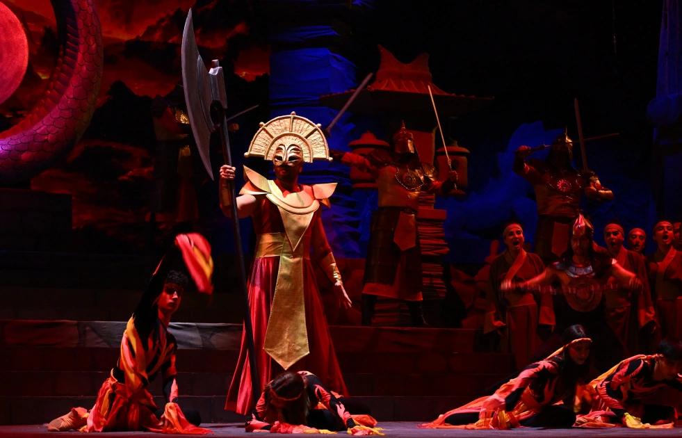 Heydar Aliyev Foundation VP Leyla Aliyeva attends premiere of opera “Turandot” (PHOTO)