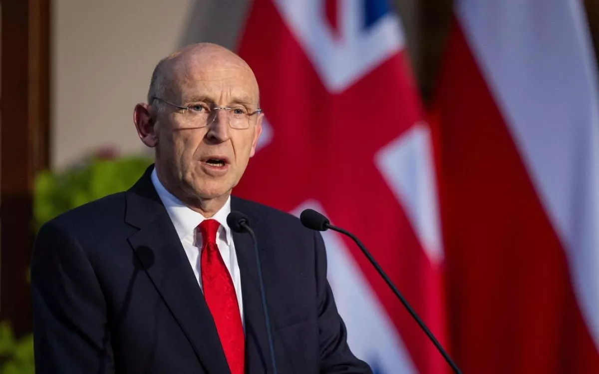 Defence minister: Iranian missiles near Cyprus not aimed at UK bases