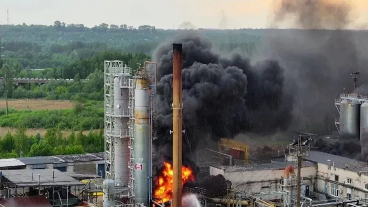 Record wave of Ukrainian strikes disrupts Russia’s fuel supplies