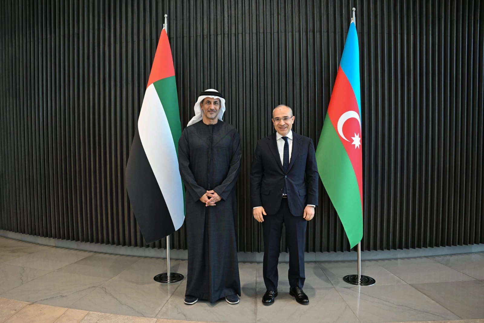Azerbaijan and UAE explore new opportunities to boost economic ties