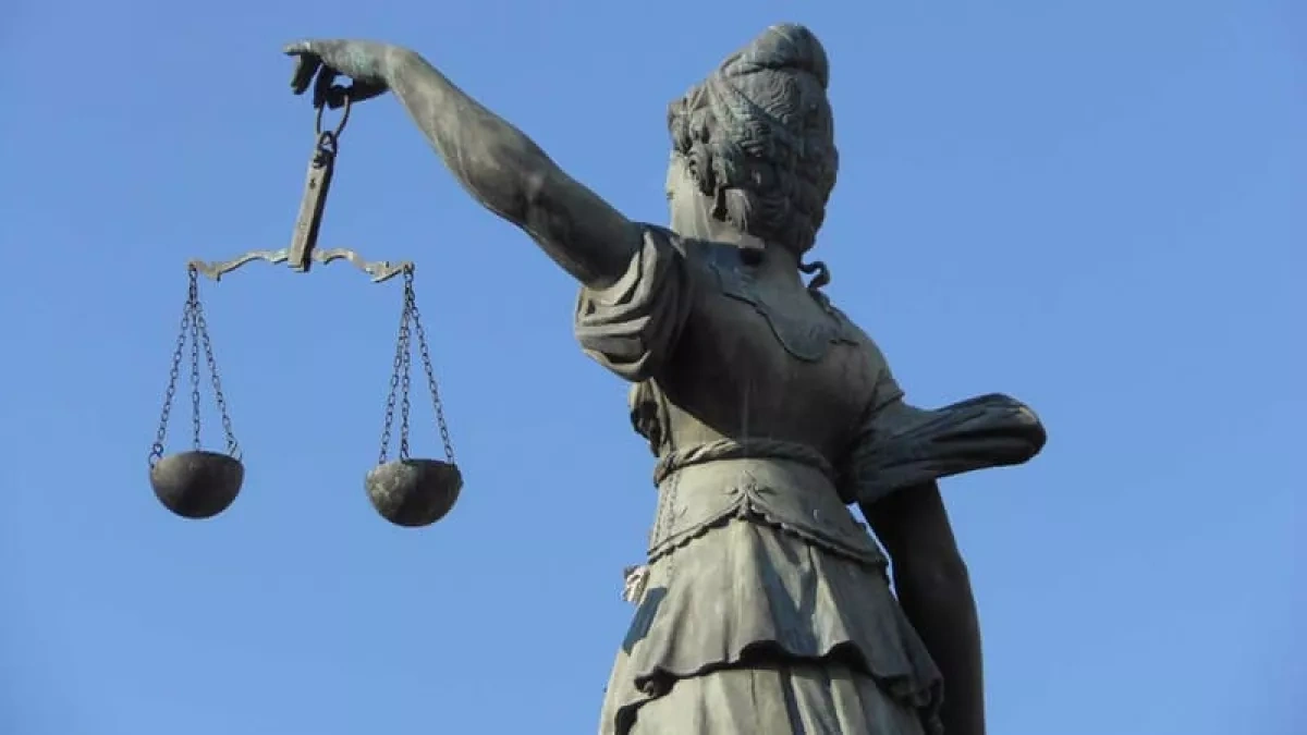 Six youths charged in France over kidnapping of mother and child