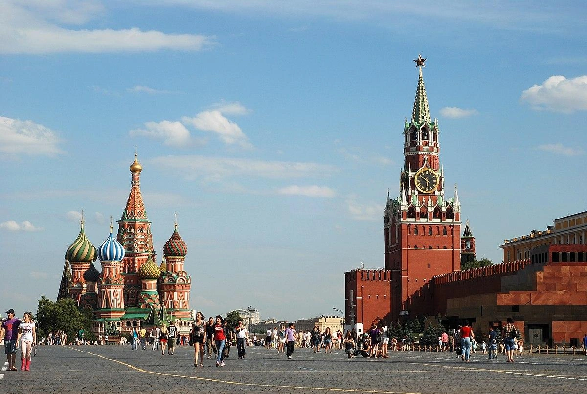 US urges citizens to leave Russia immediately
