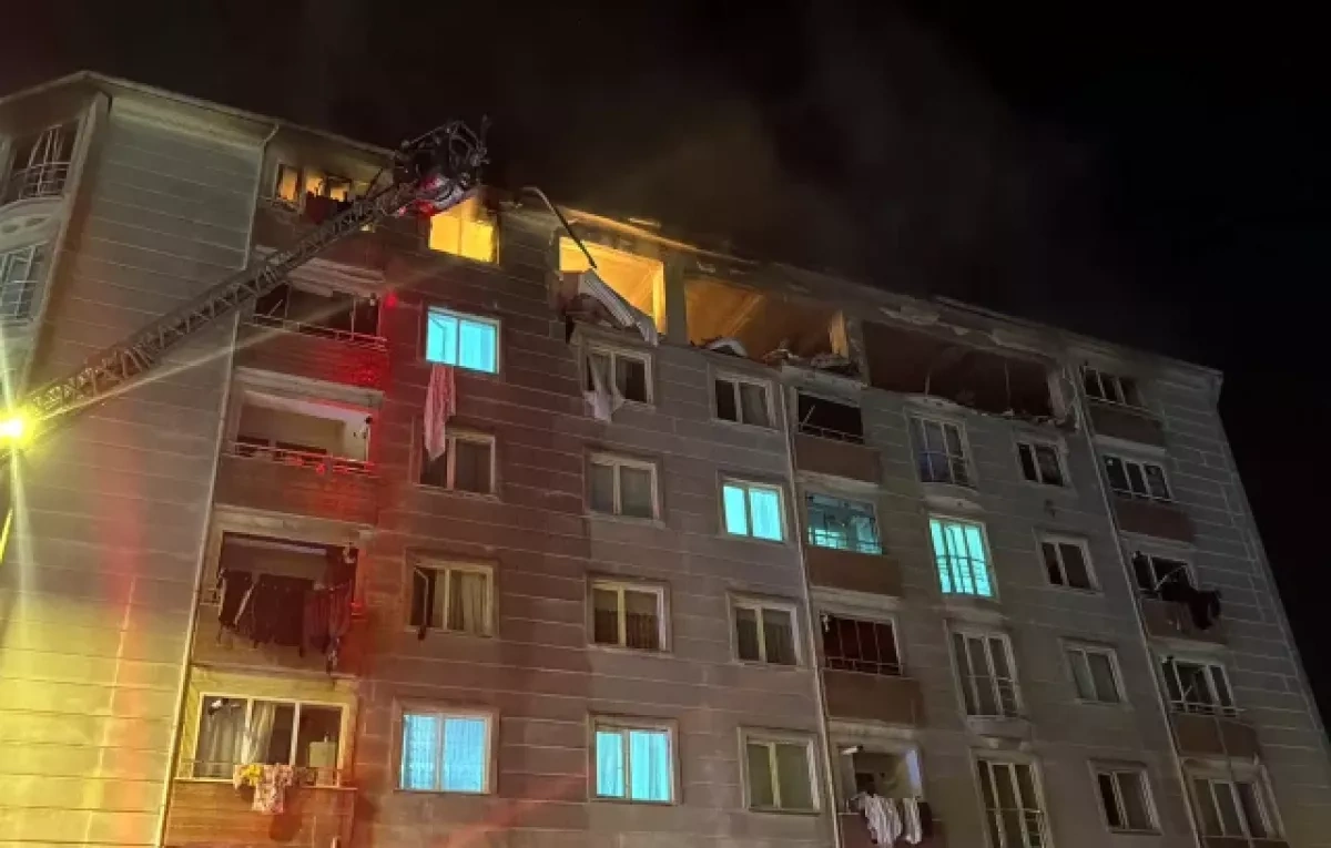 Two dead, five injured in apartment explosion in Türkiye PHOTO