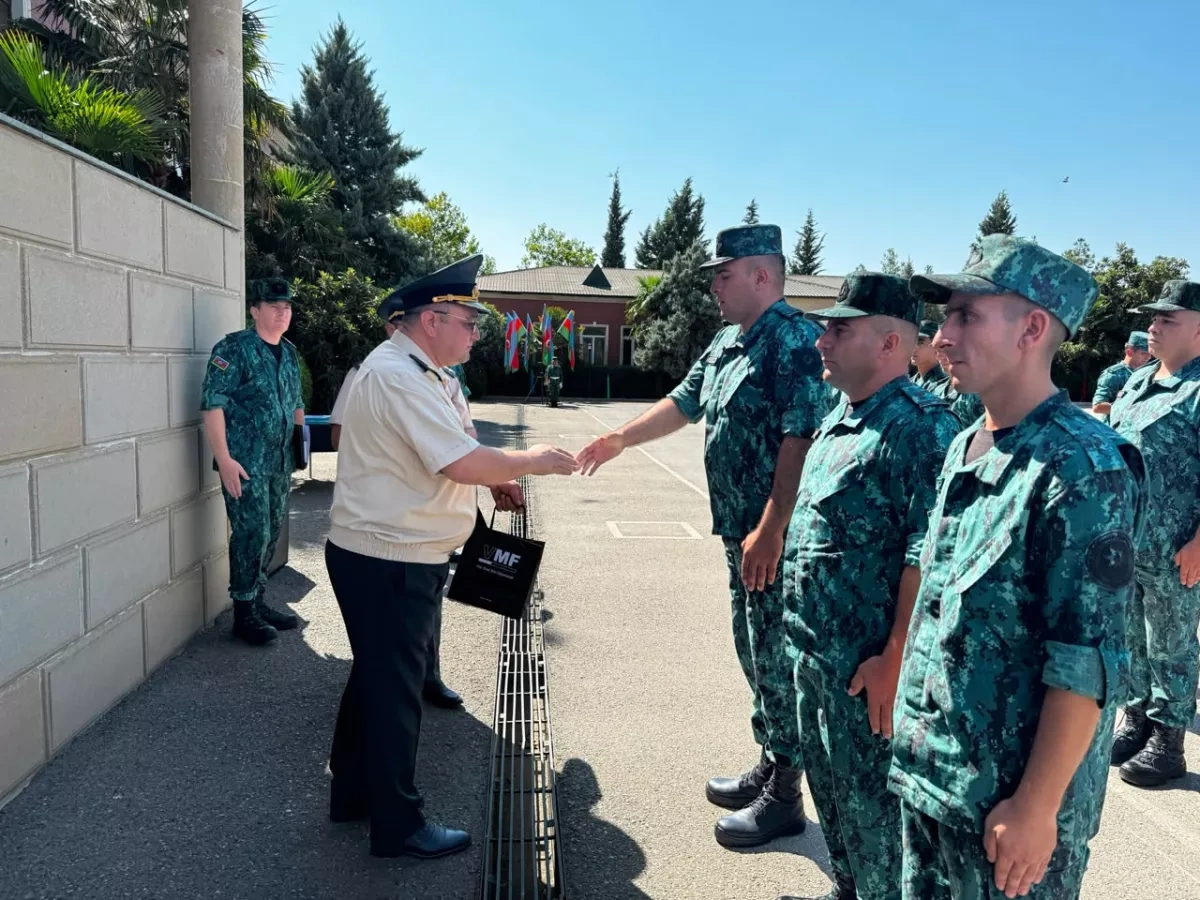 Azerbaijan’s military prosecutors visit border guards, honor their service PHOTO