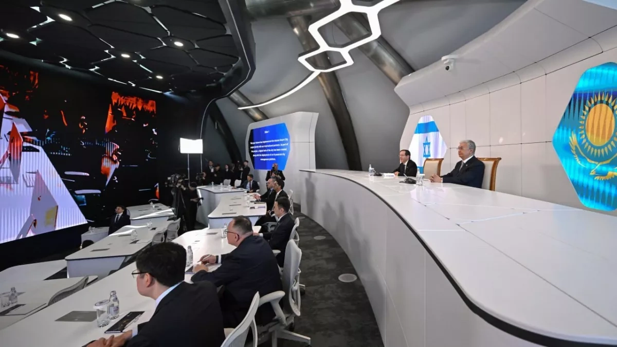 Israel’s president visits AI centre during Kazakhstan trip PHOTO