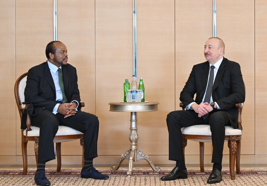 President Ilham Aliyev receives delegation led by King of Eswatini (PHOTO)