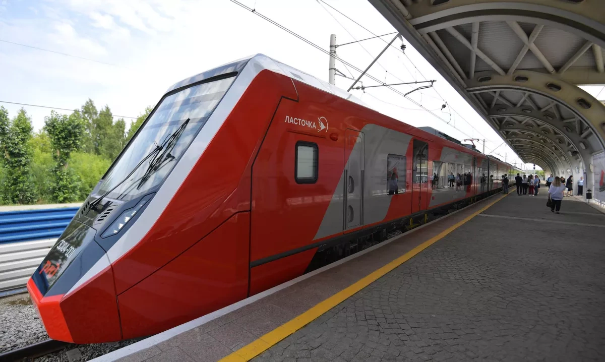 Russia begins testing fully autonomous Lastochka train