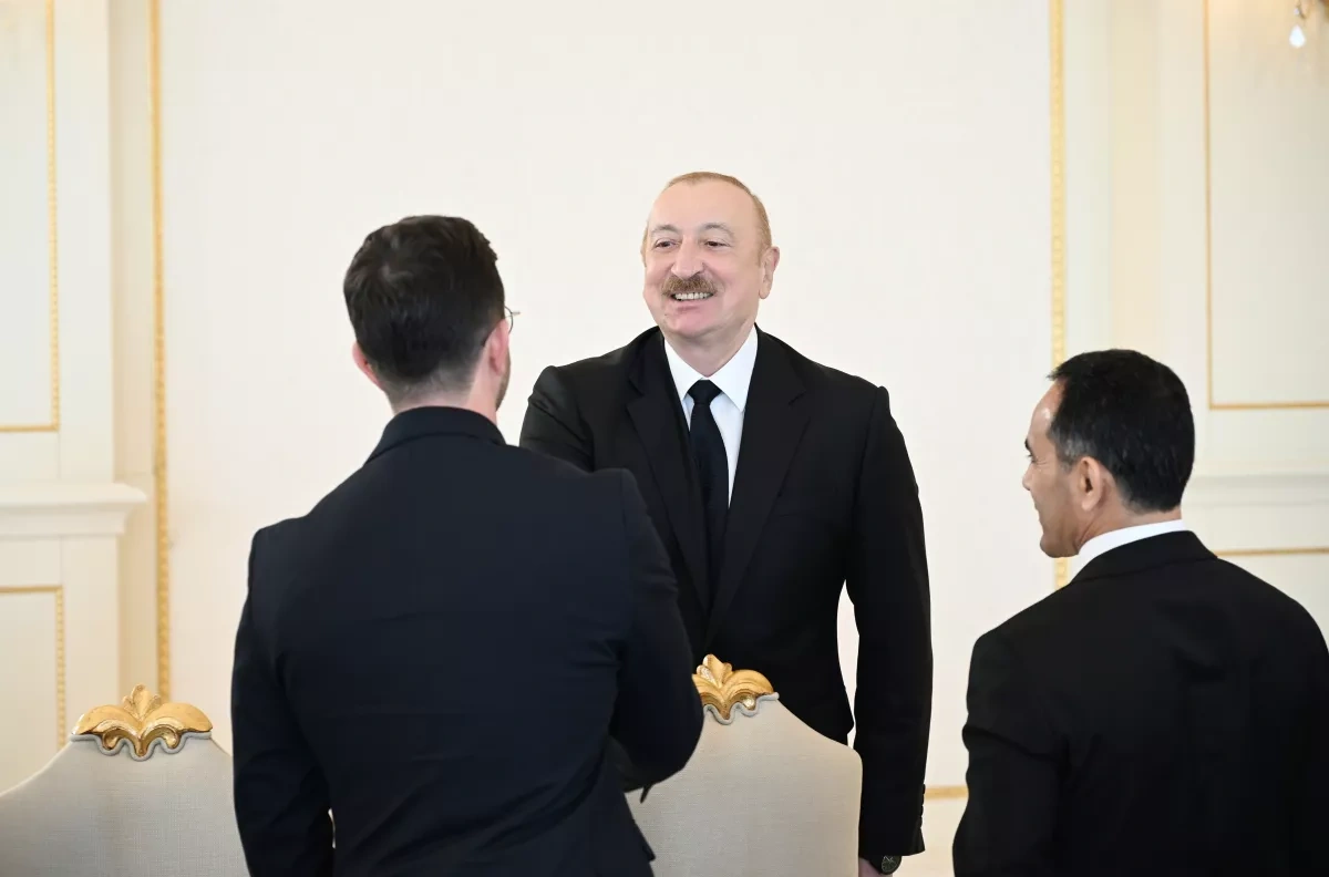 President Aliyev honors national wrestling teams following European Championships PHOTO