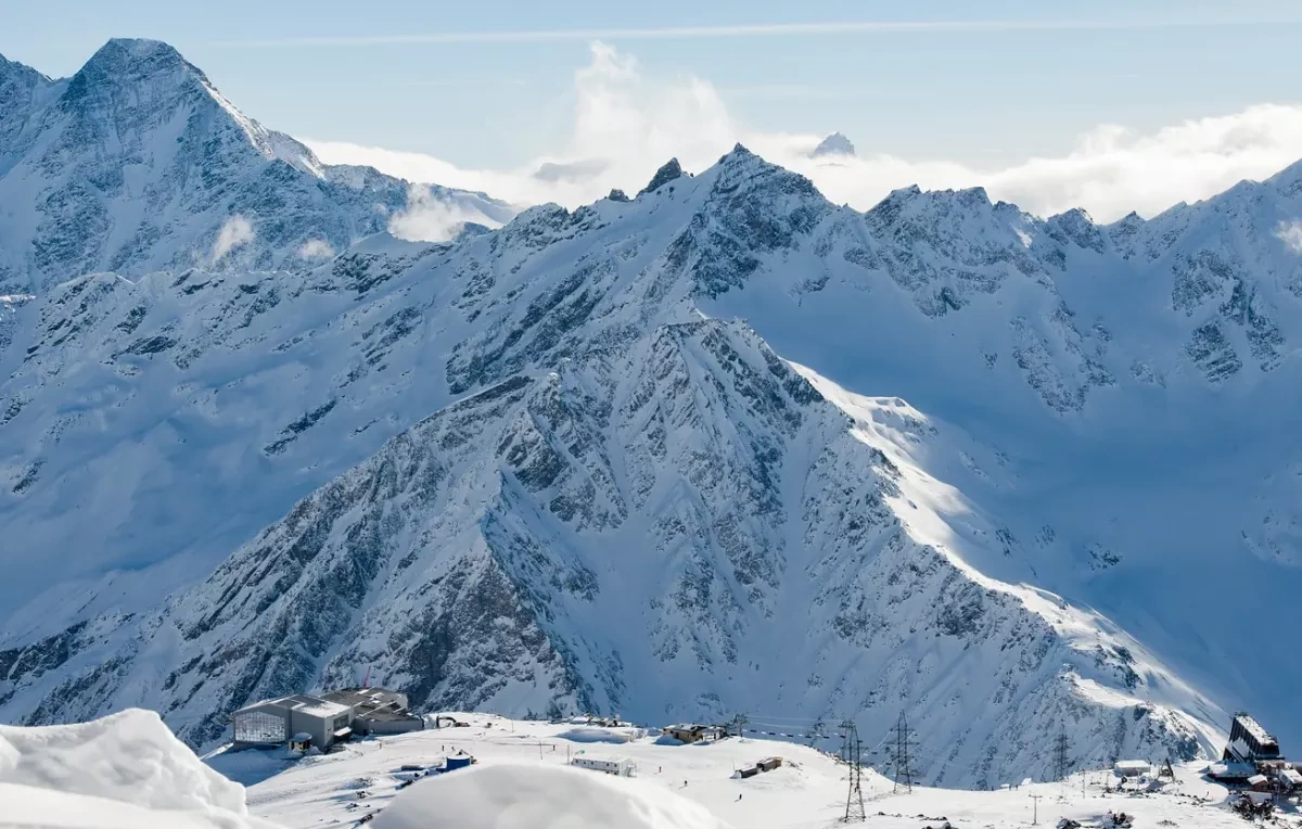 Five foreign climbers die during ascent of Mount Elbrus