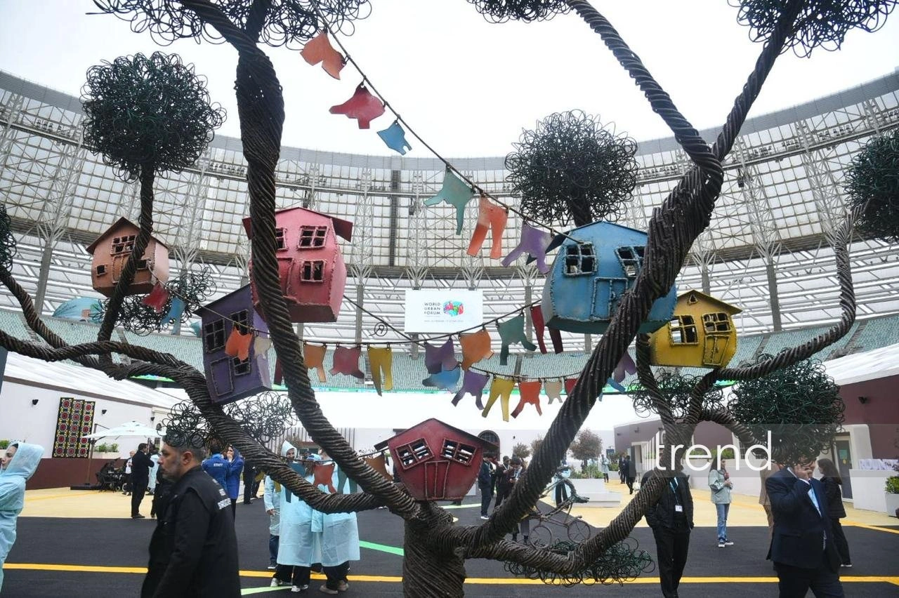 First day of WUF13 wraps up in Baku (PHOTO)