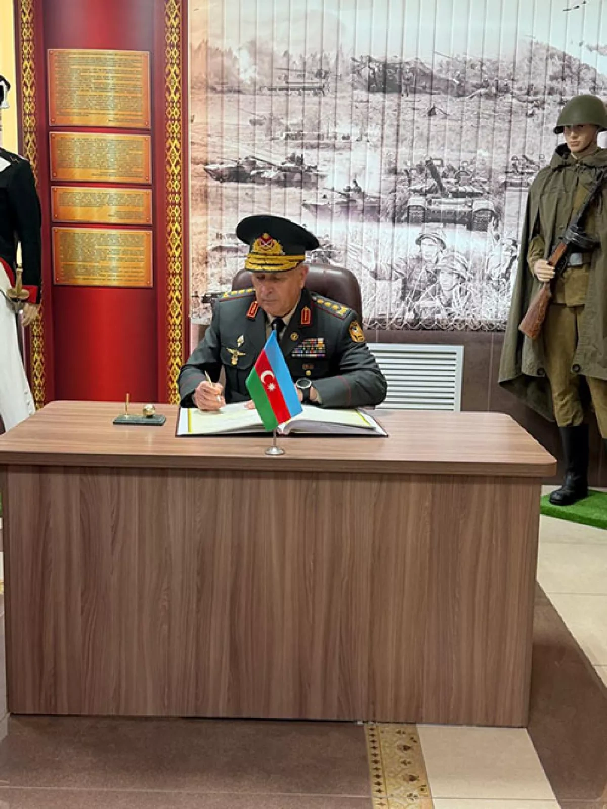 Azerbaijan top army commander reviews military cooperation during Belarus visit PHOTO