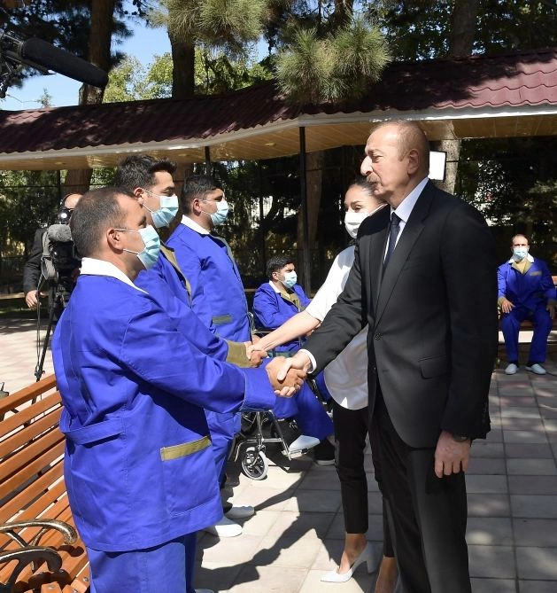 Chronicles of Victory (September 30, 2020): President Ilham Aliyev, First Vice President Mehriban Aliyeva meet with wounded servicemen undergoing treatment at Central Military Clinical Hospital of Defense Ministry (PHOTO/VIDEO)