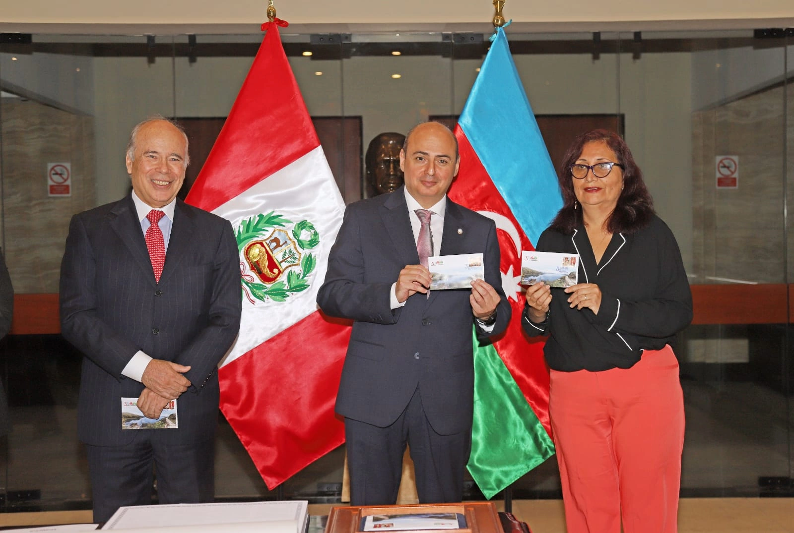 Peru inaugurates exhibition marking 30 years of diplomatic ties with Azerbaijan (PHOTO)