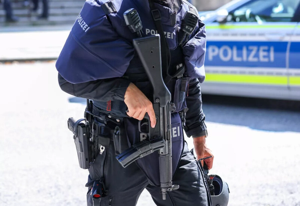 German special police officer dies in apparent training accident, police say
