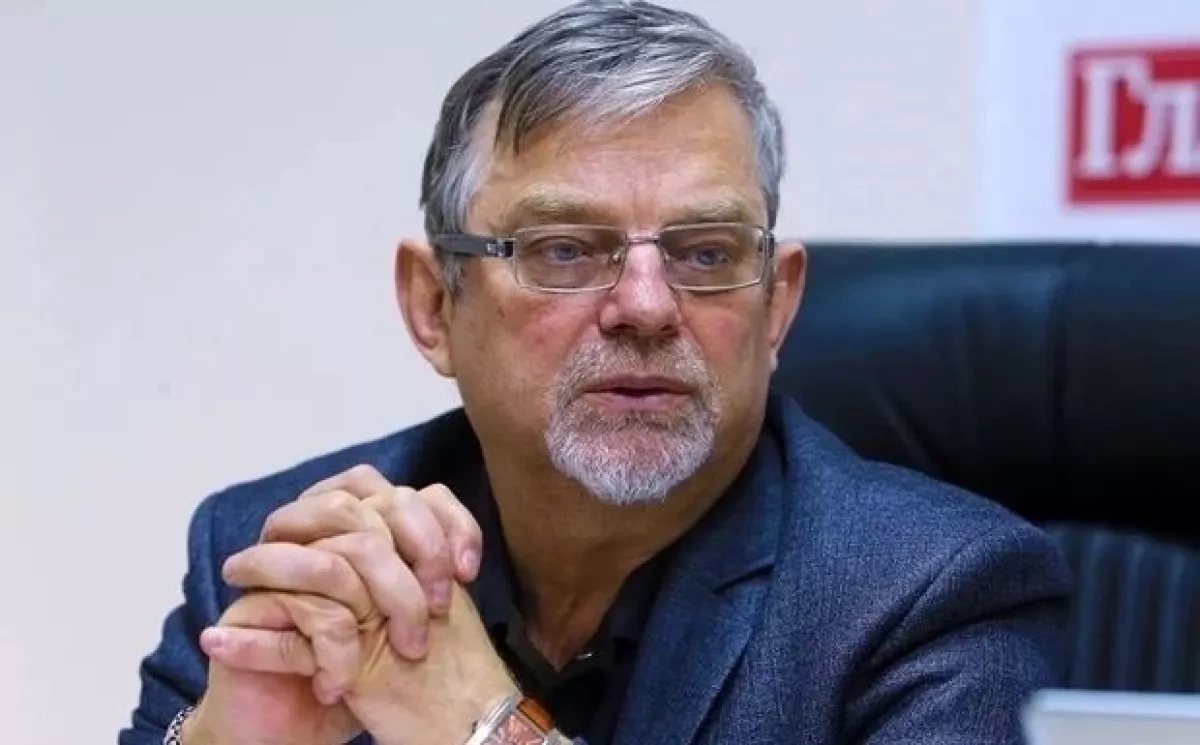 The corruption boomerang Why the scandals keep coming back to Zelenskyy