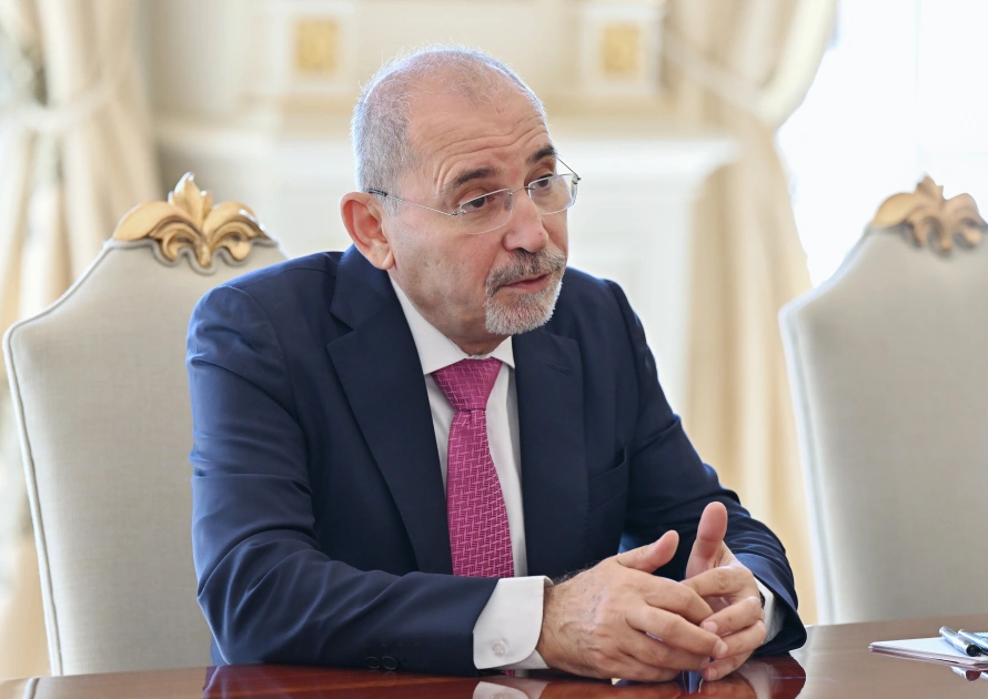 President Ilham Aliyev receives Deputy Prime Minister of Jordan (PHOTO)