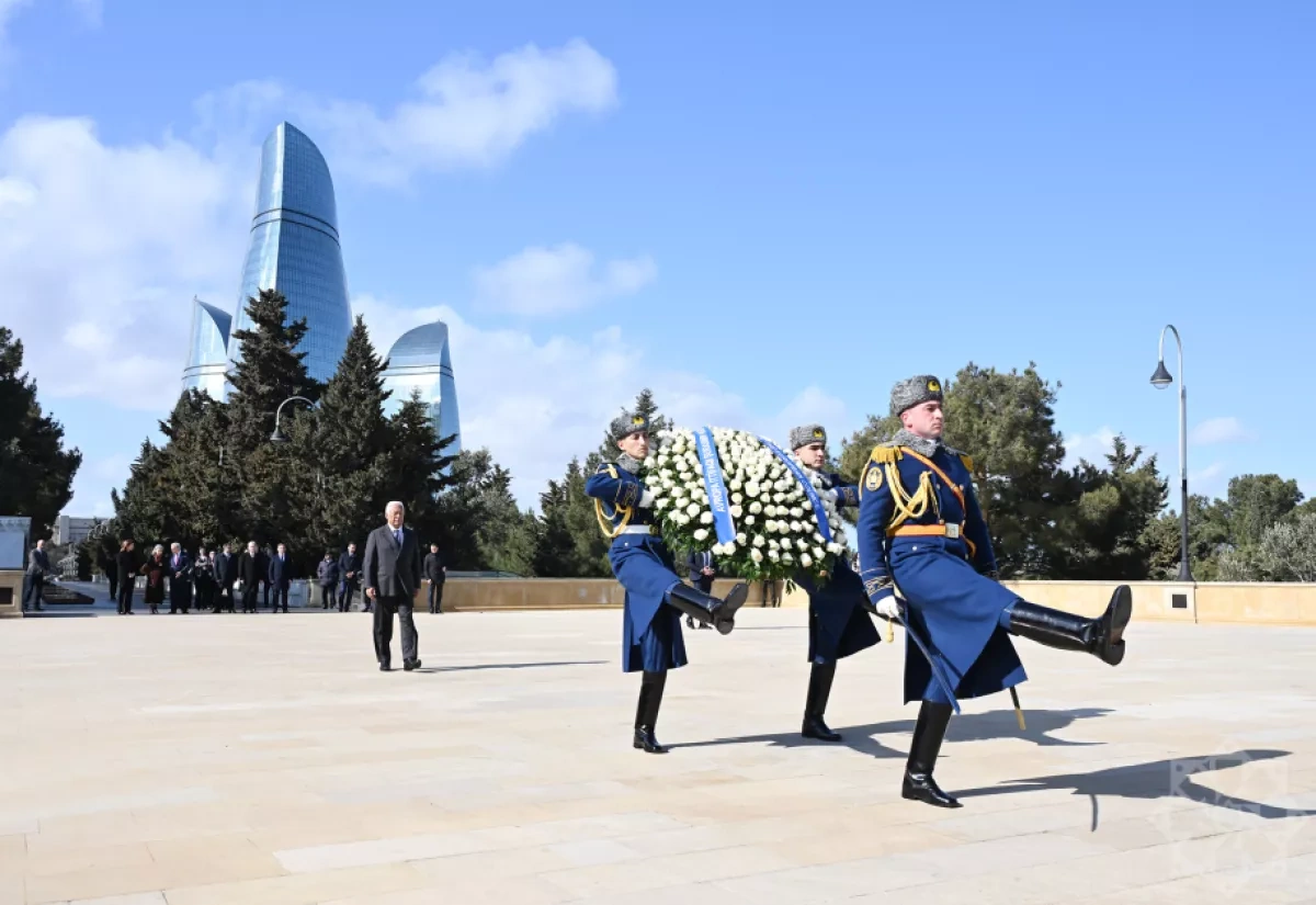 António Costa pays tribute to Azerbaijani heroes during Baku visit photo