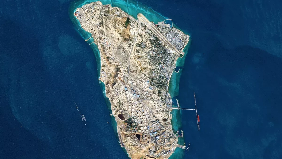 Axios: US considers seizing or blockading Iran’s Kharg Island