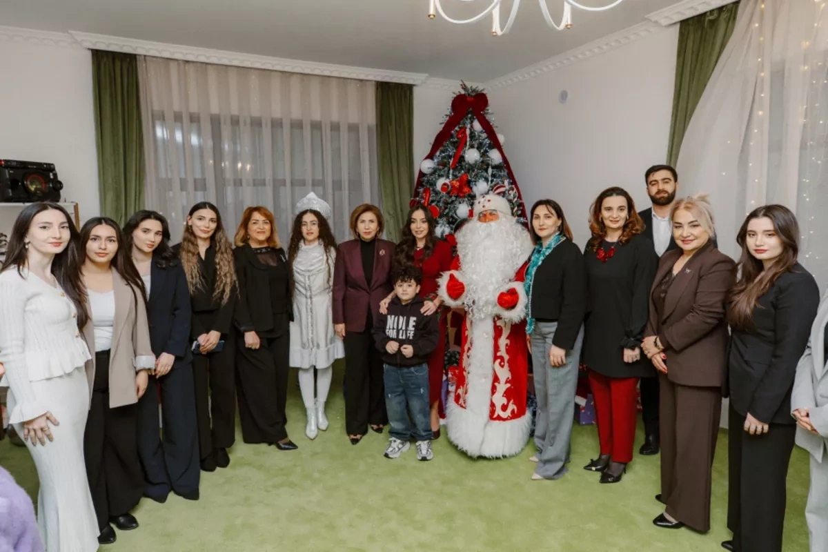 Leyla, Arzu Aliyeva share holiday joy with children at rehabilitation center