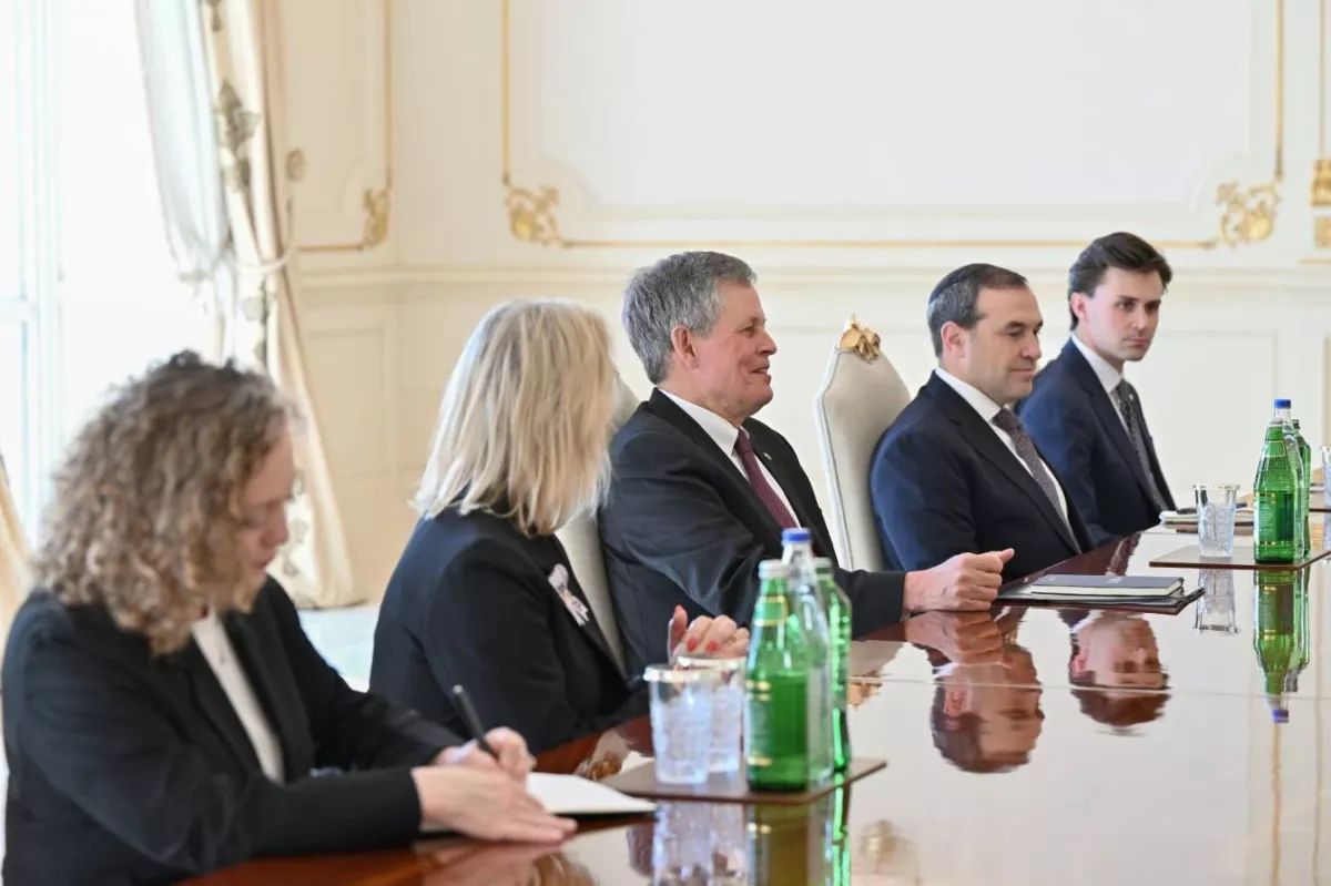 Azerbaijani president, US senator discuss Baku-Yerevan peace process PHOTO