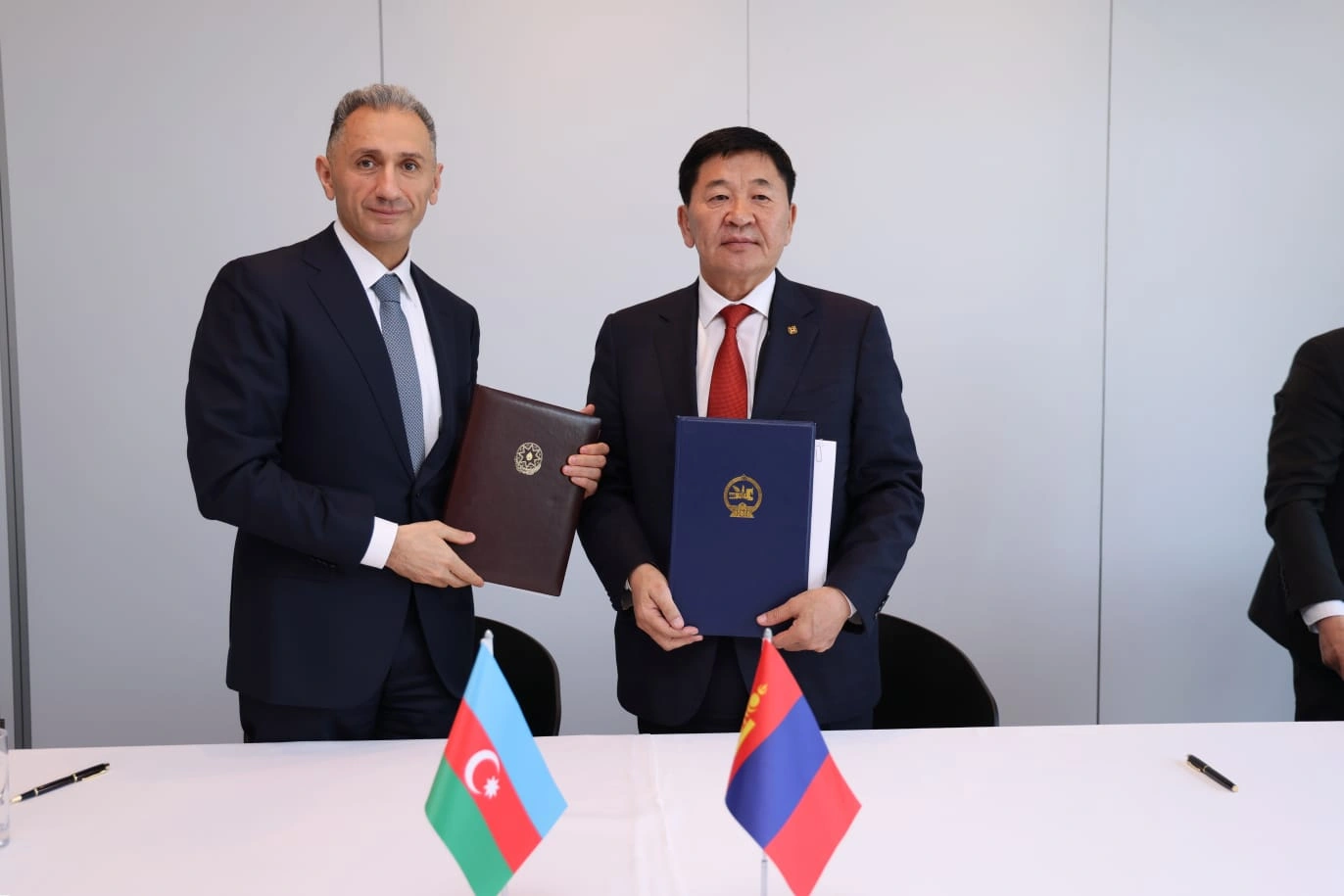 Azerbaijan, Mongolia establish legal framework for enhanced airline co-op (PHOTO)